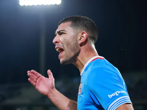 Lira revela firme postura con Cruz Azul y Larcamón