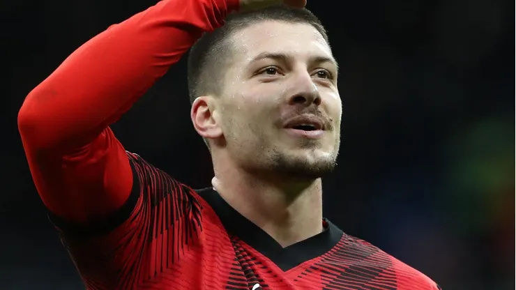 Cruz Azul y Jovic, a la espera del desenlace.