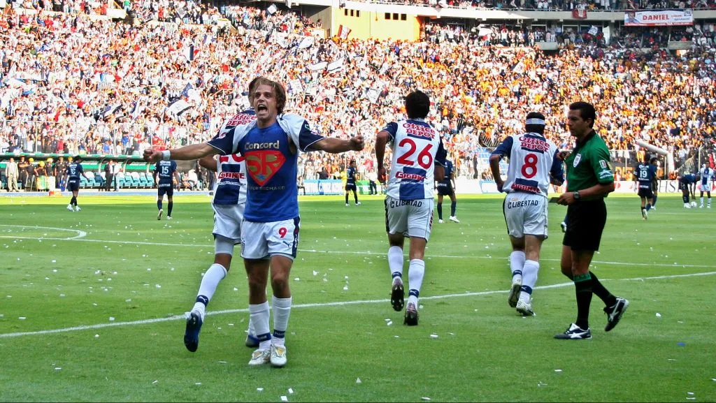 Su espectacular debut con La Máquina, le valió el apodo de “Súper Richard”. (JAM MEDIA)