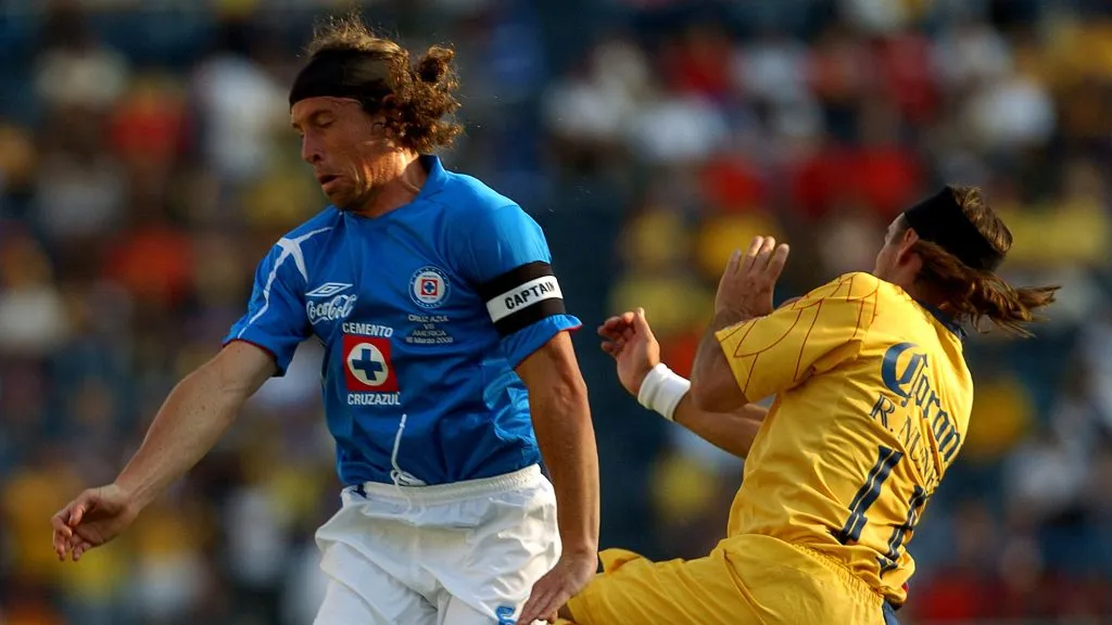 Richard Nuez enfrentó un recibimiento hostial en el Estadio Azul cuando regresó con América. (JAM MEDIA)
