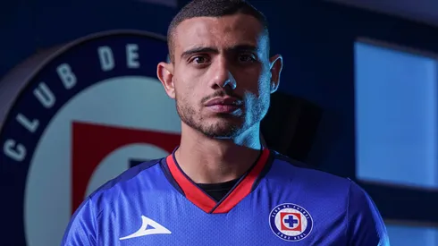 El griego transita sus últimas horas en La Máquina.