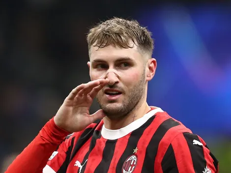 ¿Por qué Santi Giménez no está convocado a la pretemporada con Milan?