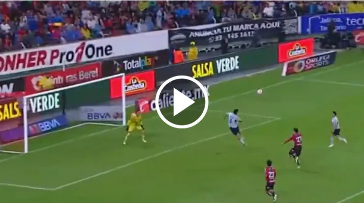 Ángel Sepúlveda anotó el empate de La Máquina con un remate de cabeza.