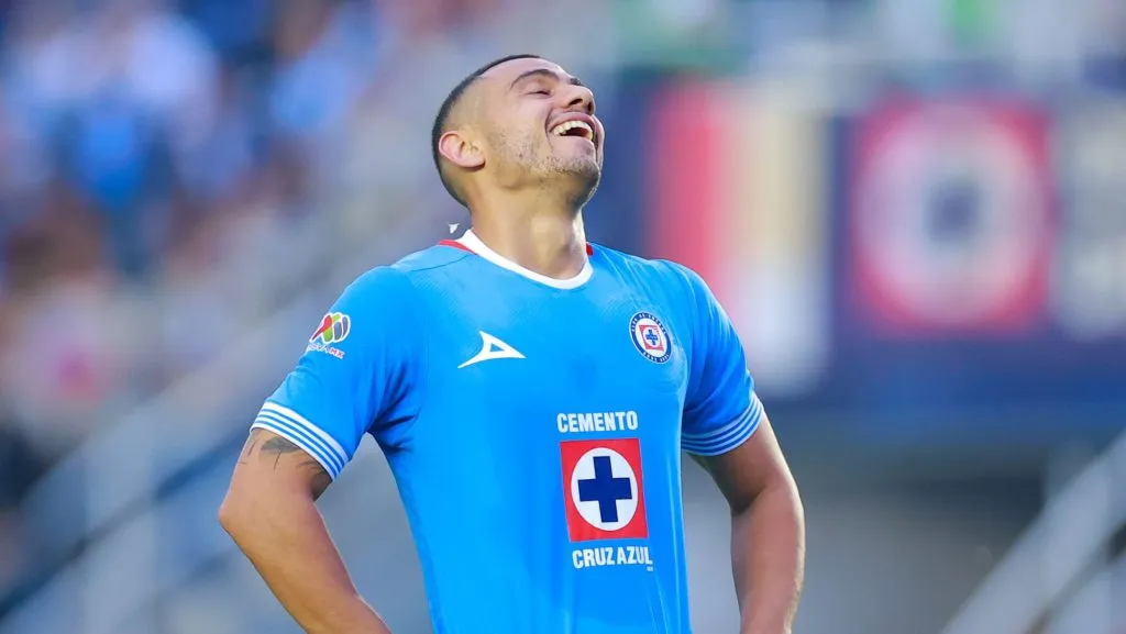 El delantero griego no rindió como se esperaba y por eso le buscaron salida. (Imago7)