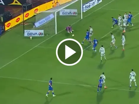 Doblete de Charly Rodríguez bajo un diluvio en el Olímpico