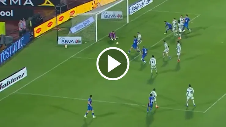 Charly logró marcar el segundo gol del partido.