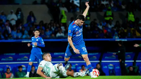 El argentino es titular indiscutido para Larcamón.