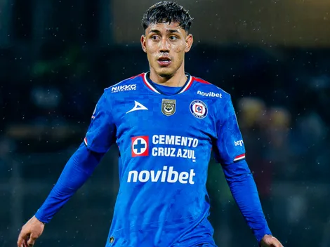 Omar Campos casi abre el marcador con un golazo para Cruz Azul