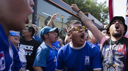 Los fanáticos reaccionaron a una de las peores goleadas en la historia de la institución cementera.