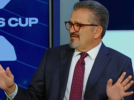 Carlos Hermosillo destruyó a los futbolistas de Cruz Azul