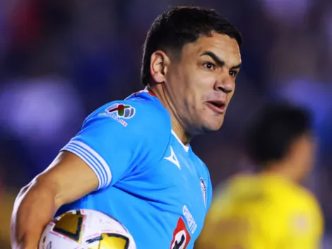 Revelan que Toro Fernández podría volver a jugar en Cruz Azul
