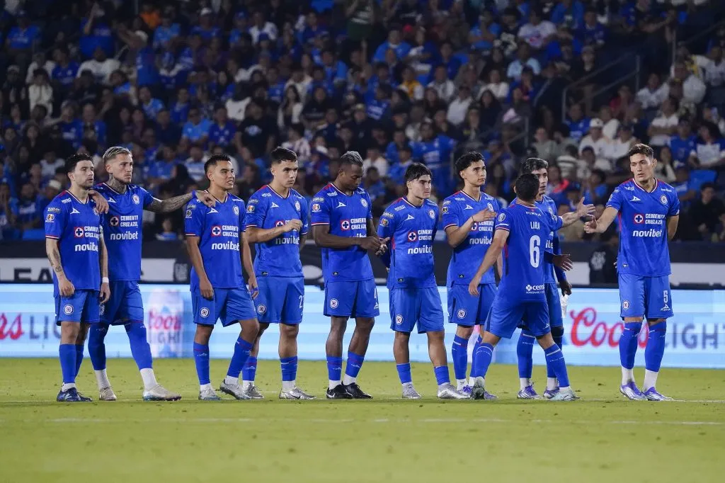 Cruz Azul rescató un punto extra en los penales ante LA Galaxy. (Imago 7)