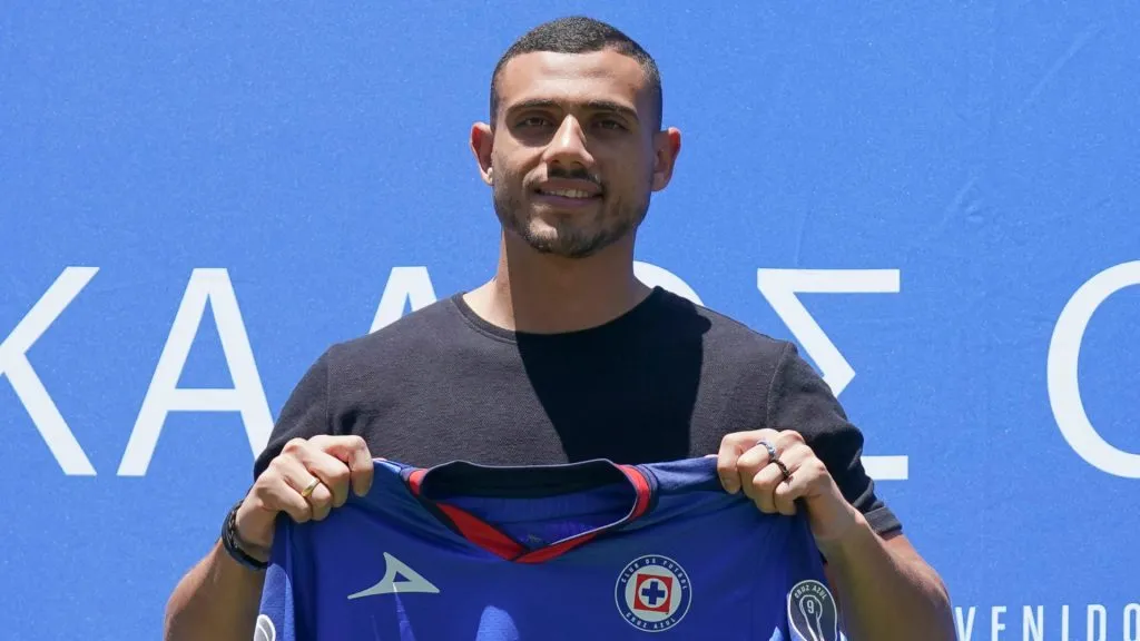 El futuro del griego comienza a definirse: ¿Dentro o fuera de La Máquina?