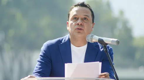 Víctor Velázquez explicó por qué no llegó Luka Jovic