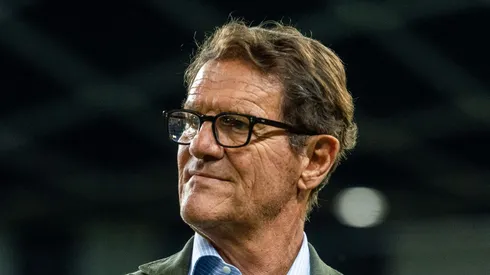 El delantero mexicano se incorporó a los entrenamientos de pretemporada para afrontar su segunda campaña con los rossoneri.