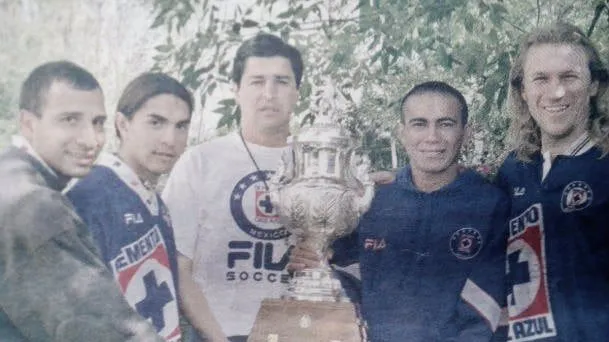 Conejo Pérez, Paco Palencia y Héctor Adomaitis fueron algunos de los compañeros que tuvo en La Máquina.(Globedia)