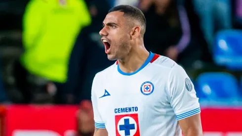 El griego tiene marcado su destino: es lejos de La Máquina.