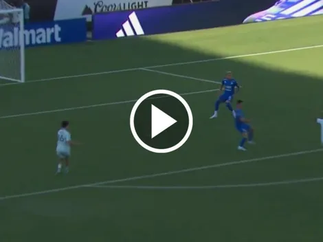 Grosero error de Kevin Mier que Colorado cambió por gol