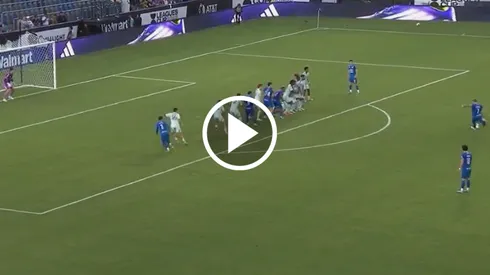 El mediocampista polaco estuvo a punto de marcar el gol del torneo con un tiro libre esquinado en el minuto 90 de partido.