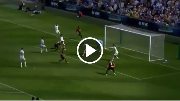Así fue el gol de Santi Giménez en su regreso al Milan.