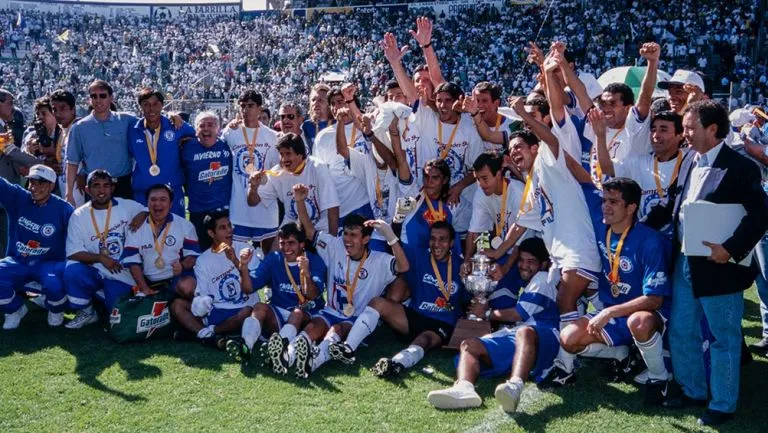 Cruz Azul conquistó en 1997 su octava estrella y rompió una sequía de 17 años. (X, ex Twitter)