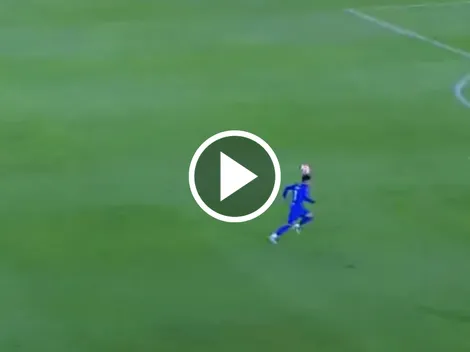 La accidentada "asistencia" de Omar Campos para el gol de San Luis