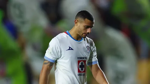 El delantero griego fue presentado por todo lo alto con el PAOK, club con el que vuelve a su natal Grecia