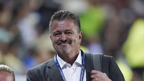 El ex delantero de Cruz Azul realizó una entrevista al ingeniero Velázquez y horas después lo ponderó en redes sociales.