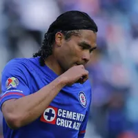 Jugó un mundial, llegó como una estrella y aseguró que está "en deuda" con Cruz Azul