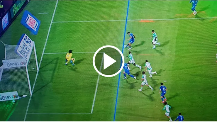 El uruguayo reapareció para darle un triunfo clave al cementero.