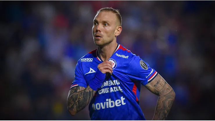 Rodolfo Rotondi hizo frente a las críticas de algunos sectores de la afición de Cruz Azul.