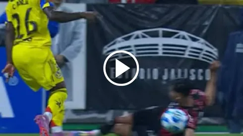 El árbitro otra vez está en boca de todos en la Liga MX.