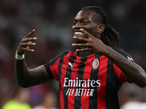 Rafael Leao se rinde ante el gol de Luka Romero al Toluca