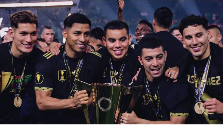 La playera de uno de los campeones cementeros de Copa Oro será exhibida en Europa.