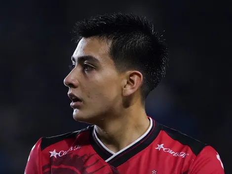 El Loco Abreu corta la ilusión de Cruz Azul con Mora