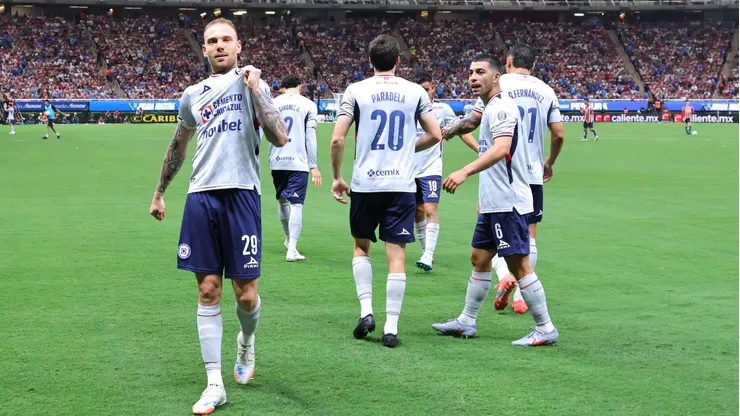 Los cementeros se impusieron 1-2 a las Chivas de Guadalajara en su visita al Estadio Akron. Sepúlveda salió lesionado y no se conoce el tiempo de baja.