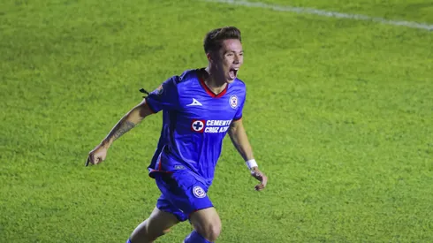 El canterano de Cruz Azul reconoció que una leyenda del club "lo salvó" de ir a probar con el conjunto de Coapa.
