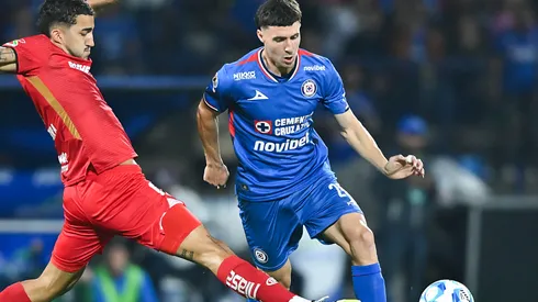 El argentino causa furor desde su llegada al cementero.