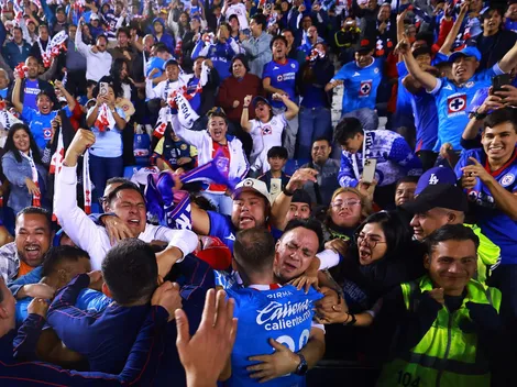 "¿Por qué no se detienen a firmar?", la pregunta de un fan de Cruz Azul