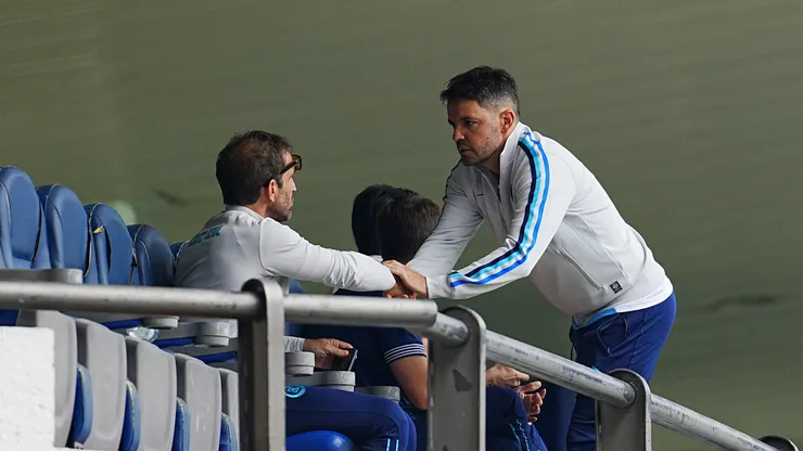 Nicolás Larcamón no le dio minutos en Cruz Azul y sería una "baja cantada".