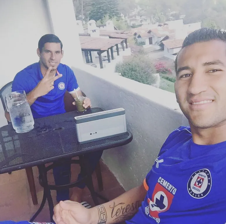 Borjas con el ex cementero, el Conejo Benítez.