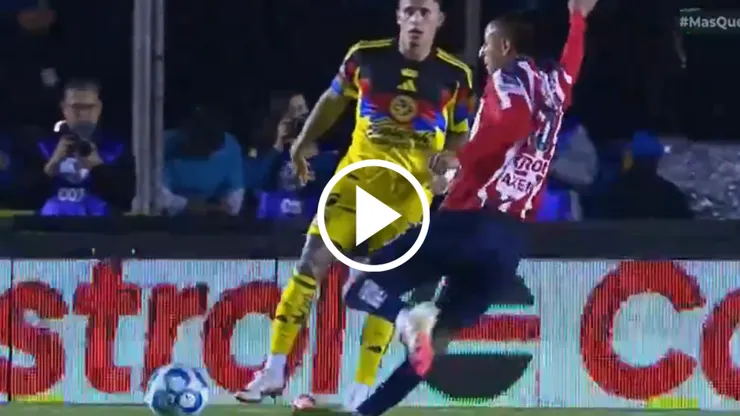 El ex jugador de Cruz Azul fue protagonista del Clásico Nacional al anotar el primer gol de Chivas y además caer lesionado.