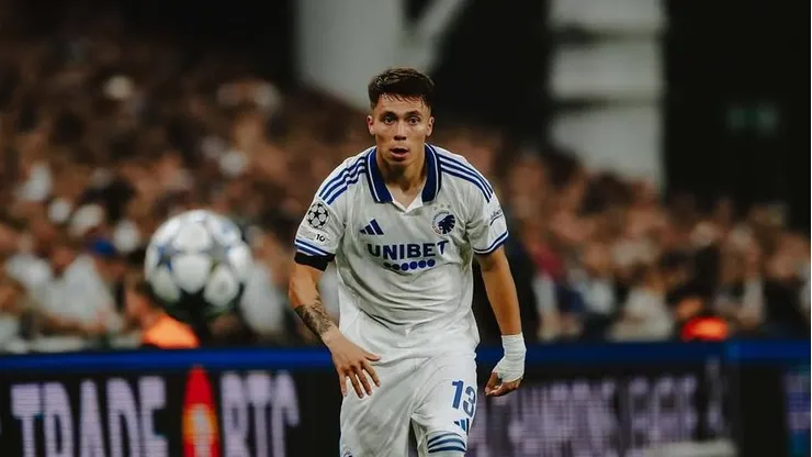 El lateral surgido de Cruz Azul destacó en su debut por Champions League.