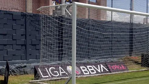 Los fanáticos de La Máquina no pudieron ingresar a las instalaciones del Club Alpha 3, lugar en donde se desarrollo el encuentro.