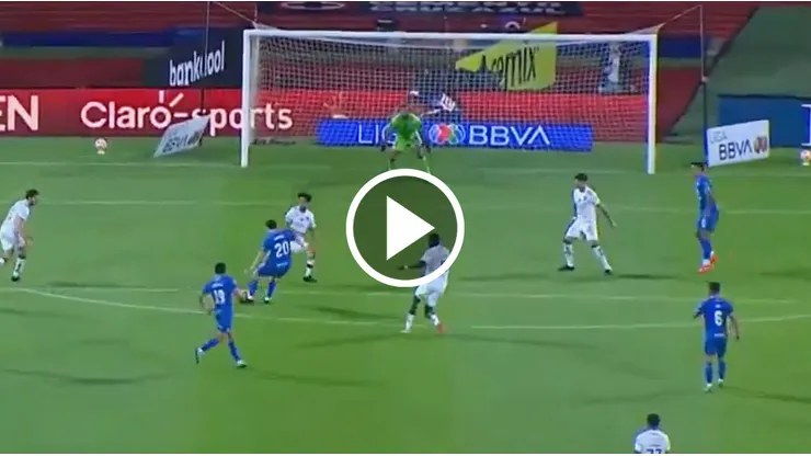 Así fue el gol de José Paradela que abrió el marcador para Cruz Azul vs. Querétaro.