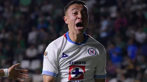 El '10' cementero contó varias cosas sobre el vestidor.