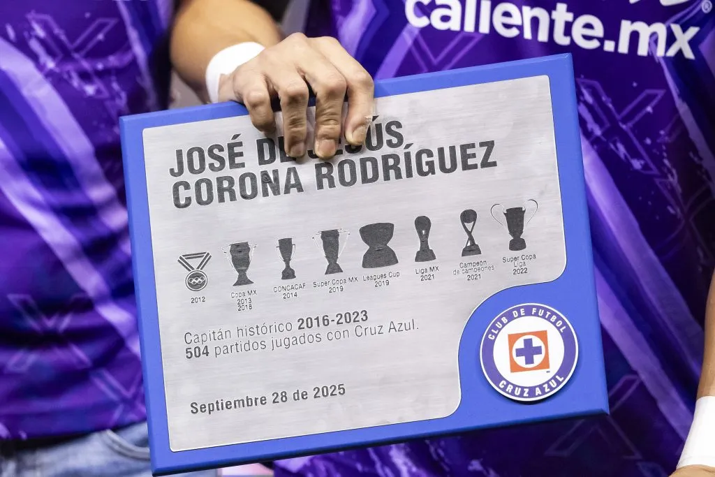 Chuy Corona reveló por qué eligió a Cruz Azul sobre Tigres (Imago 7)