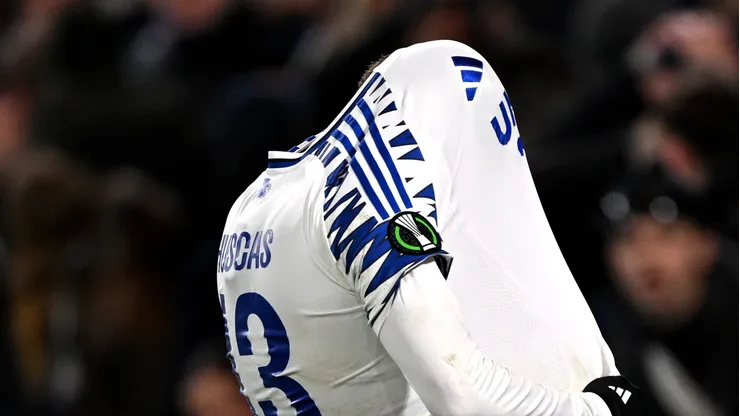 El canterano de Cruz Azul apenas duró un cuarto de hora en un partido en que el FC Copenhague cayó 2-0 ante el Qarabag.