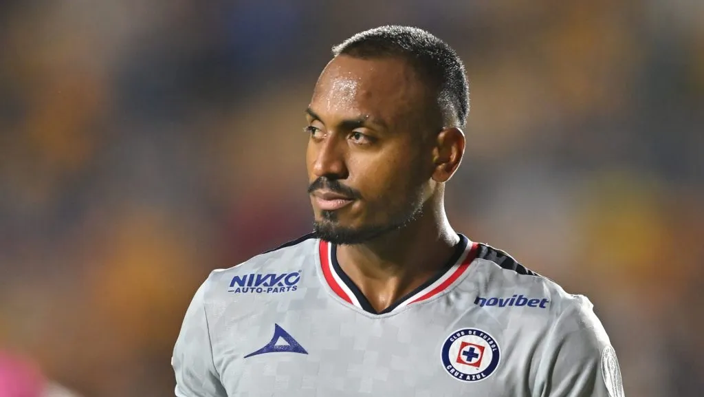 El futbolista colombiano se prepara para enfrentar a sus compañeros de Cruz Azul. (Getty Images)
