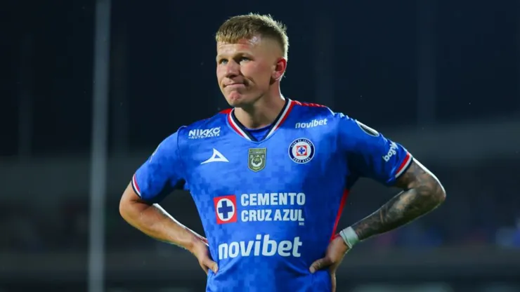 El mediocampista cementero no fue incluido en la nómina de Cruz Azul.